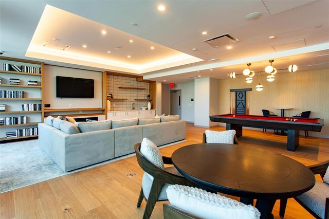 400 CENTRAL AVENUE 1008, St Petersburg, FL 33701