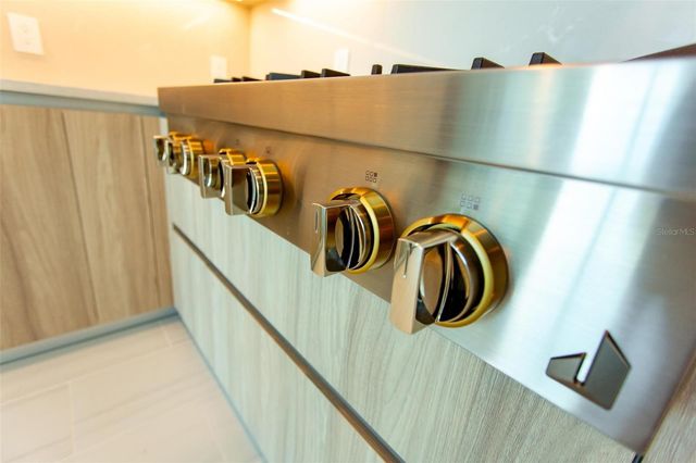 400 CENTRAL AVENUE 1008, St Petersburg, FL 33701