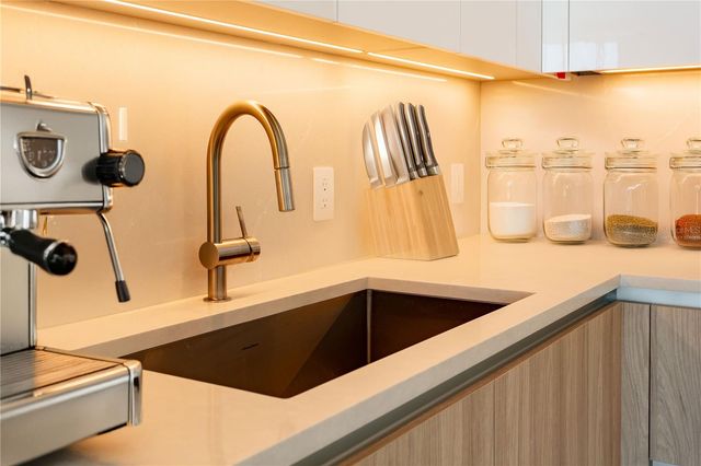 400 CENTRAL AVENUE 1008, St Petersburg, FL 33701