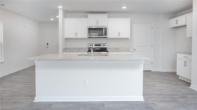 104 Linden Drive, Thomasville, NC 27360