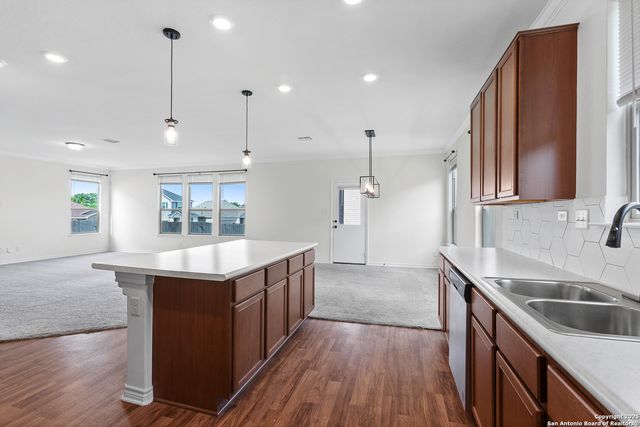 4911 Dalton Bend, Converse, TX 78109