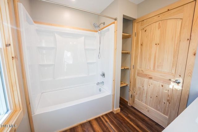 1135 Cherry Springs Lane, Trade, TN 37691