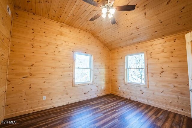 1135 Cherry Springs Lane, Trade, TN 37691