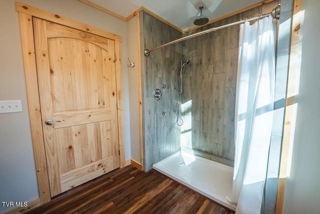 1135 Cherry Springs Lane, Trade, TN 37691