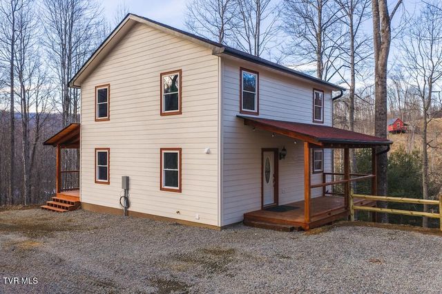 1135 Cherry Springs Lane, Trade, TN 37691