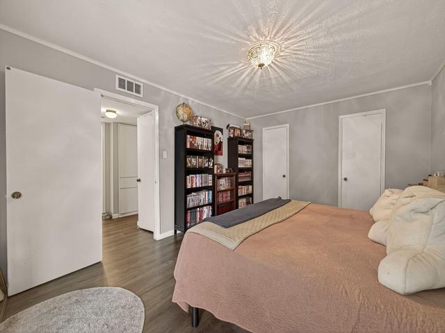 2511 Marilee Ln, Houston, TX 77057