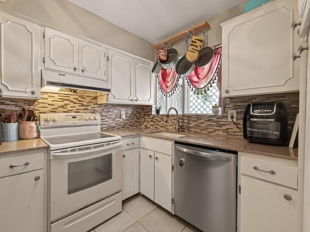 2511 Marilee Ln, Houston, TX 77057