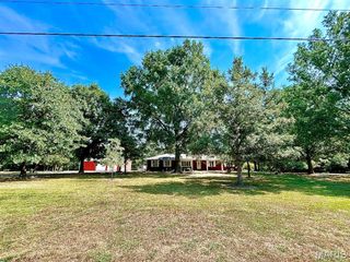 7005 Ivy Lane, Godfrey, IL 62035