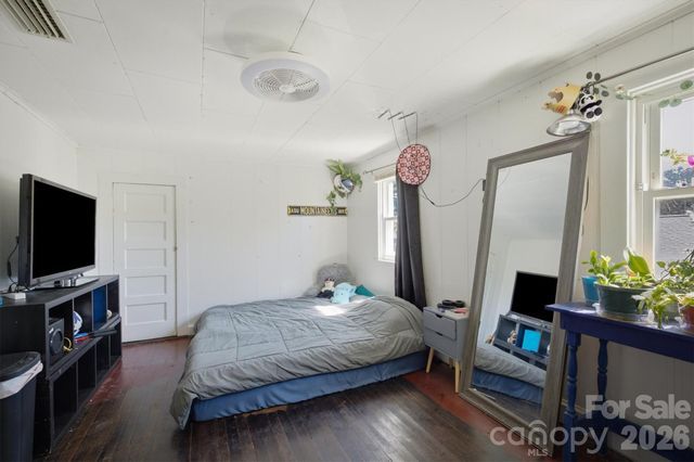 115 Evans Street, Morganton, NC 28655