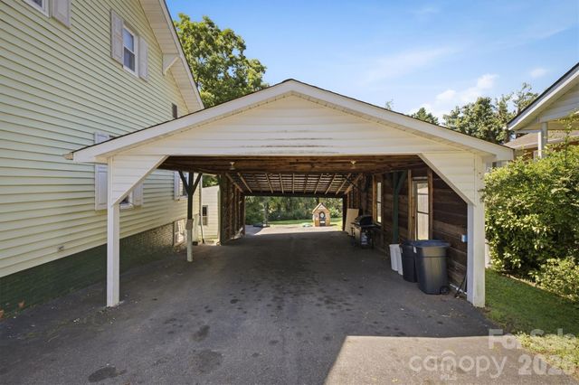 115 Evans Street, Morganton, NC 28655