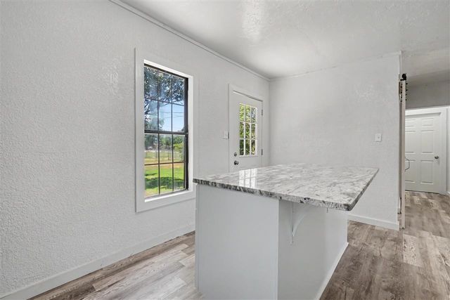 510 F Ave, Cache, OK 73527