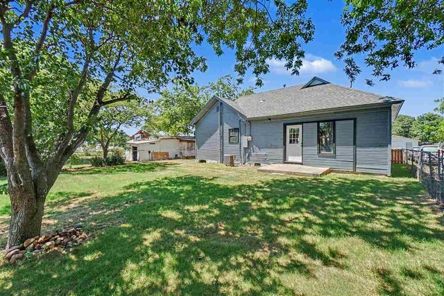 510 F Ave, Cache, OK 73527