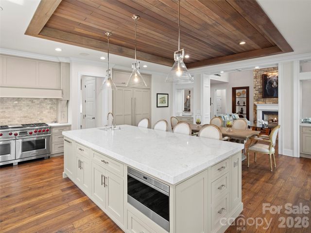 1925 White Tree Trail, Arden, NC 28704