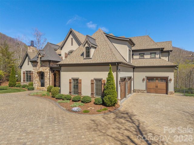 1925 White Tree Trail, Arden, NC 28704