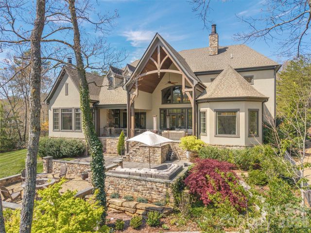 1925 White Tree Trail, Arden, NC 28704