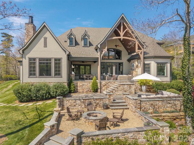 1925 White Tree Trail, Arden, NC 28704