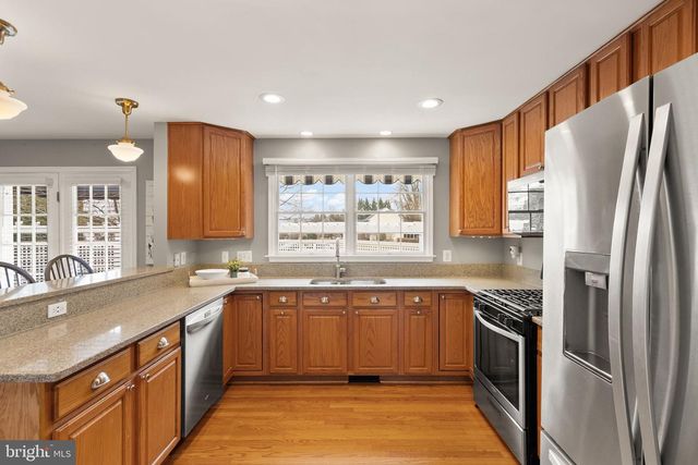 608 E G ST, Purcellville, VA 20132