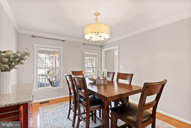 608 E G ST, Purcellville, VA 20132