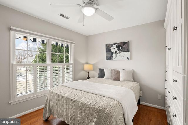 608 E G ST, Purcellville, VA 20132