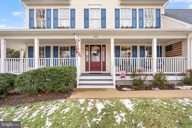 608 E G ST, Purcellville, VA 20132