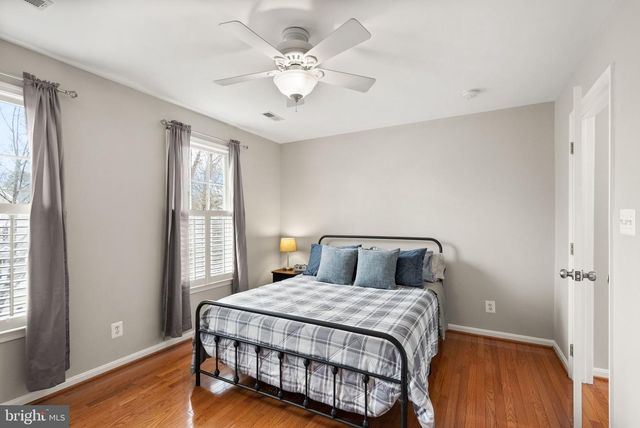 608 E G ST, Purcellville, VA 20132