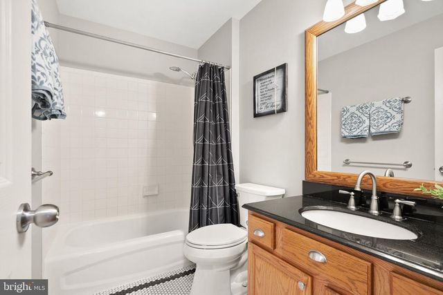 608 E G ST, Purcellville, VA 20132