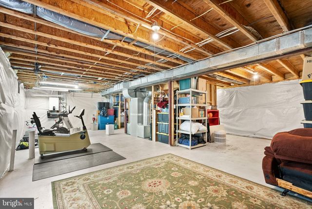 608 E G ST, Purcellville, VA 20132