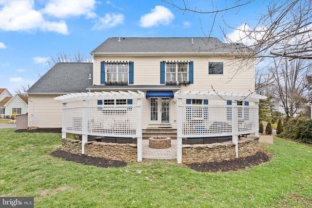 608 E G ST, Purcellville, VA 20132