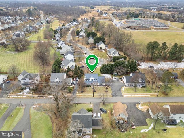 608 E G ST, Purcellville, VA 20132