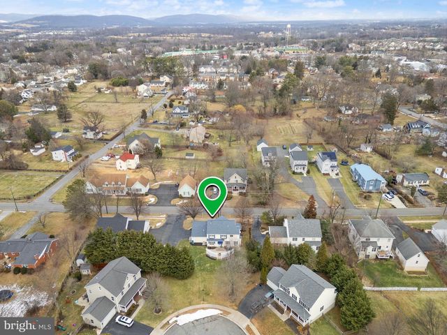 608 E G ST, Purcellville, VA 20132