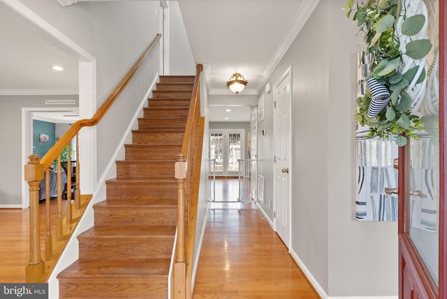 608 E G ST, Purcellville, VA 20132