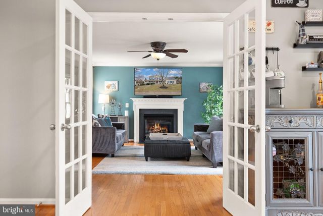 608 E G ST, Purcellville, VA 20132