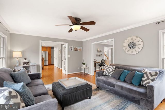 608 E G ST, Purcellville, VA 20132