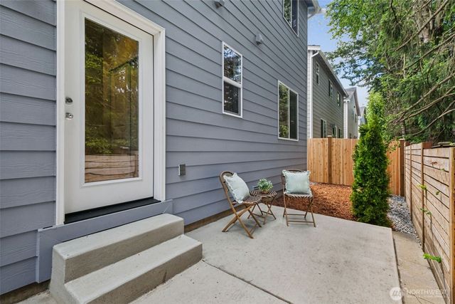 24515 111th Avenue SE, Kent, WA 98030