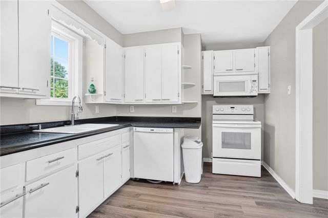 208 S Laredo Avenue, Russellville, AR 72801