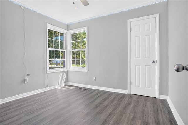 208 S Laredo Avenue, Russellville, AR 72801