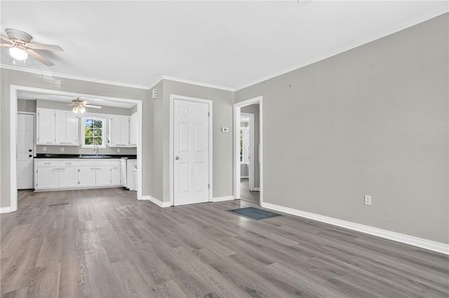 208 S Laredo Avenue, Russellville, AR 72801