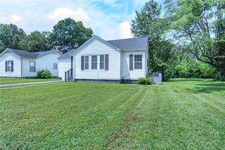 208 S Laredo Avenue, Russellville, AR 72801