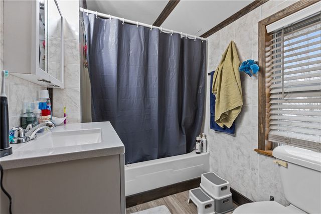 152 N Haft St, Houston, PA 15342