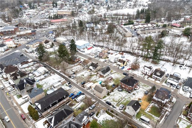 152 N Haft St, Houston, PA 15342