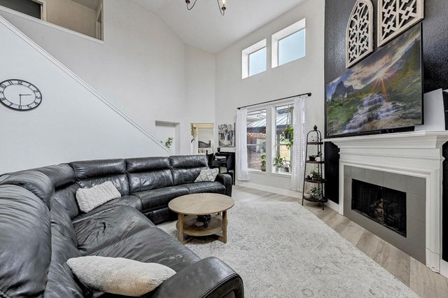 6090 Haysden Lane, League City, TX 77573