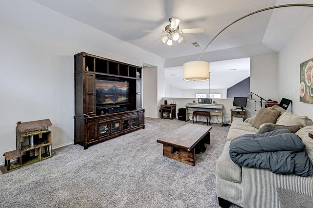 6090 Haysden Lane, League City, TX 77573