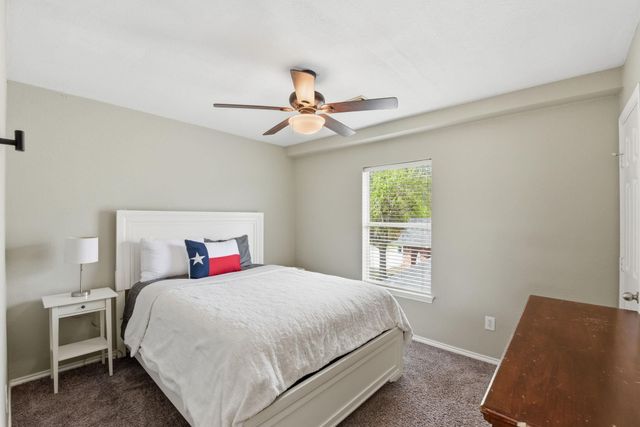 6090 Haysden Lane, League City, TX 77573