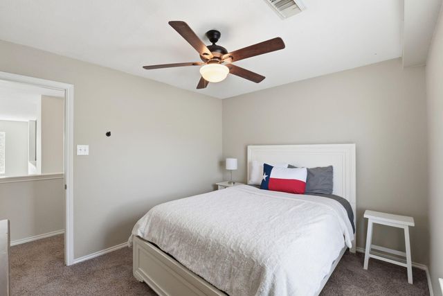 6090 Haysden Lane, League City, TX 77573