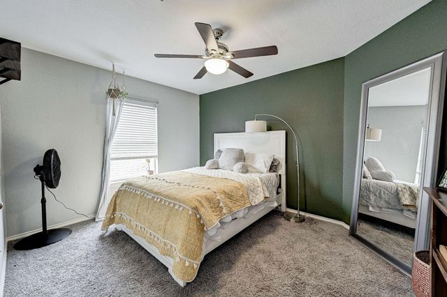 6090 Haysden Lane, League City, TX 77573