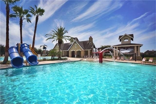 6090 Haysden Lane, League City, TX 77573