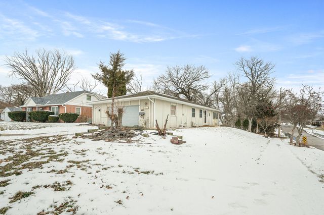 202 Beverly Lane, Hobart, IN 46342