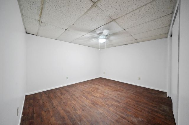 202 Beverly Lane, Hobart, IN 46342