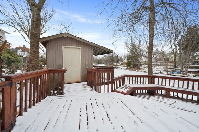 202 Beverly Lane, Hobart, IN 46342