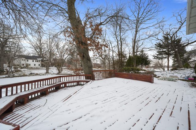 202 Beverly Lane, Hobart, IN 46342